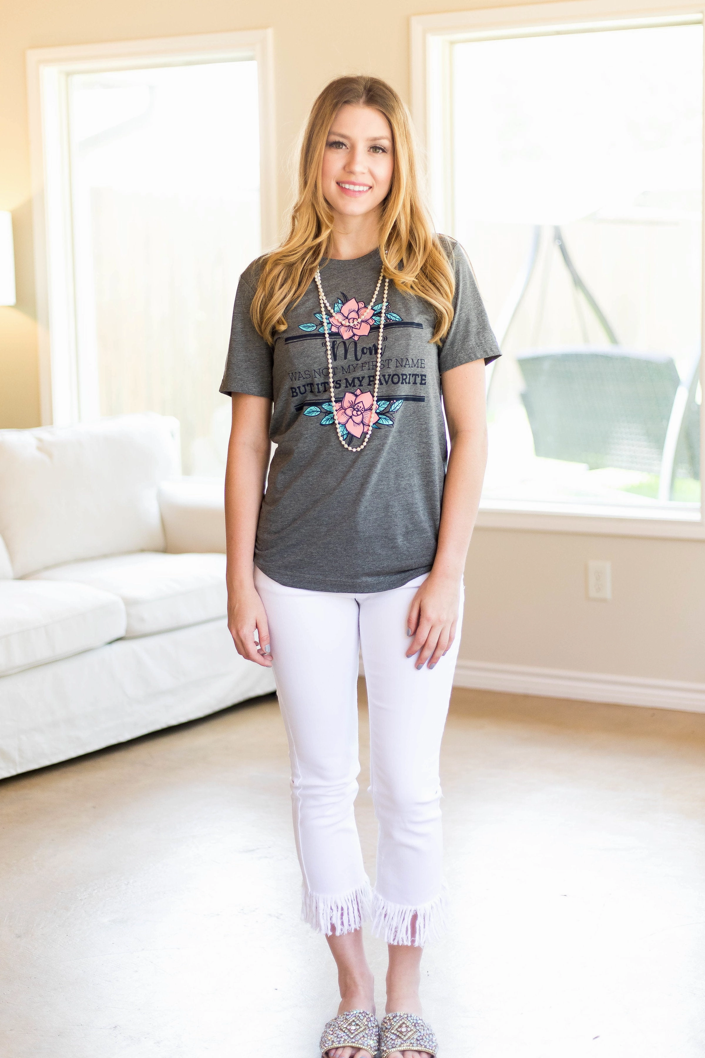 Last Chance Size Small | Mom Is My Favorite Name Short Sleeve Tee Shirt in Grey Effortless Look
