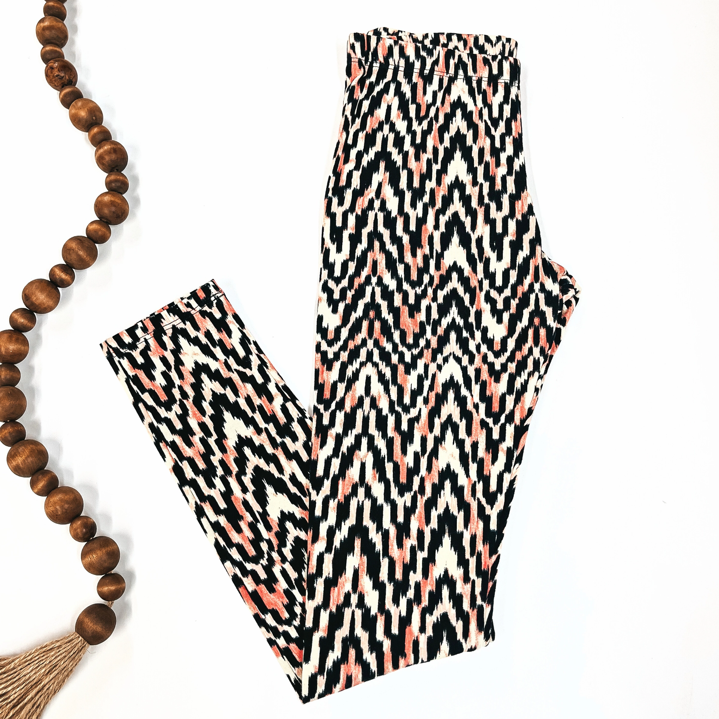 Evening Chic Lightweight clothing Black, Ivory, and Peach Chevron Leggings with Elastic Waistband