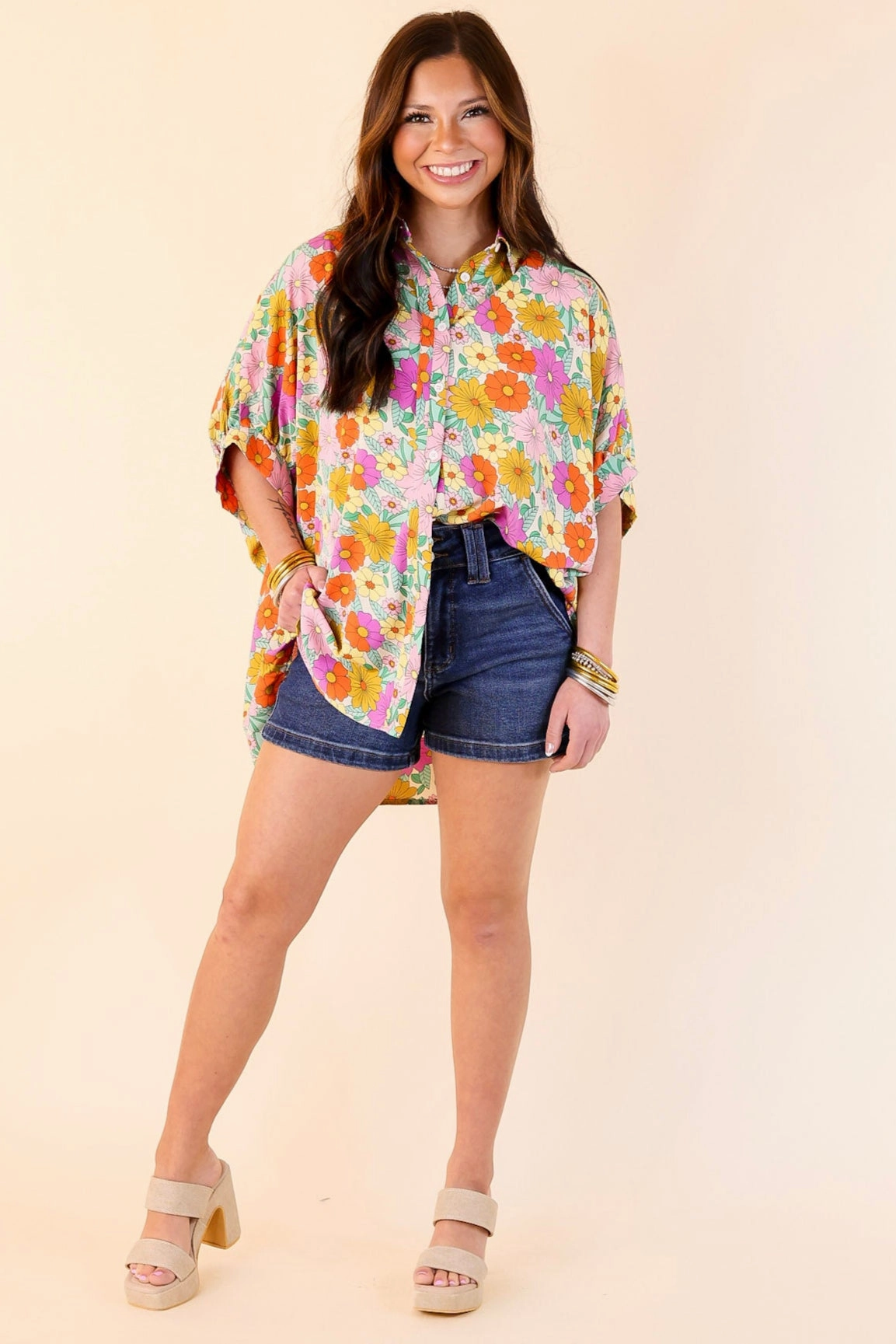 Chic Wardrobe Abrasion resistant Pretty Days Floral Print Button Up Poncho Top with Short Sleeves in Cream