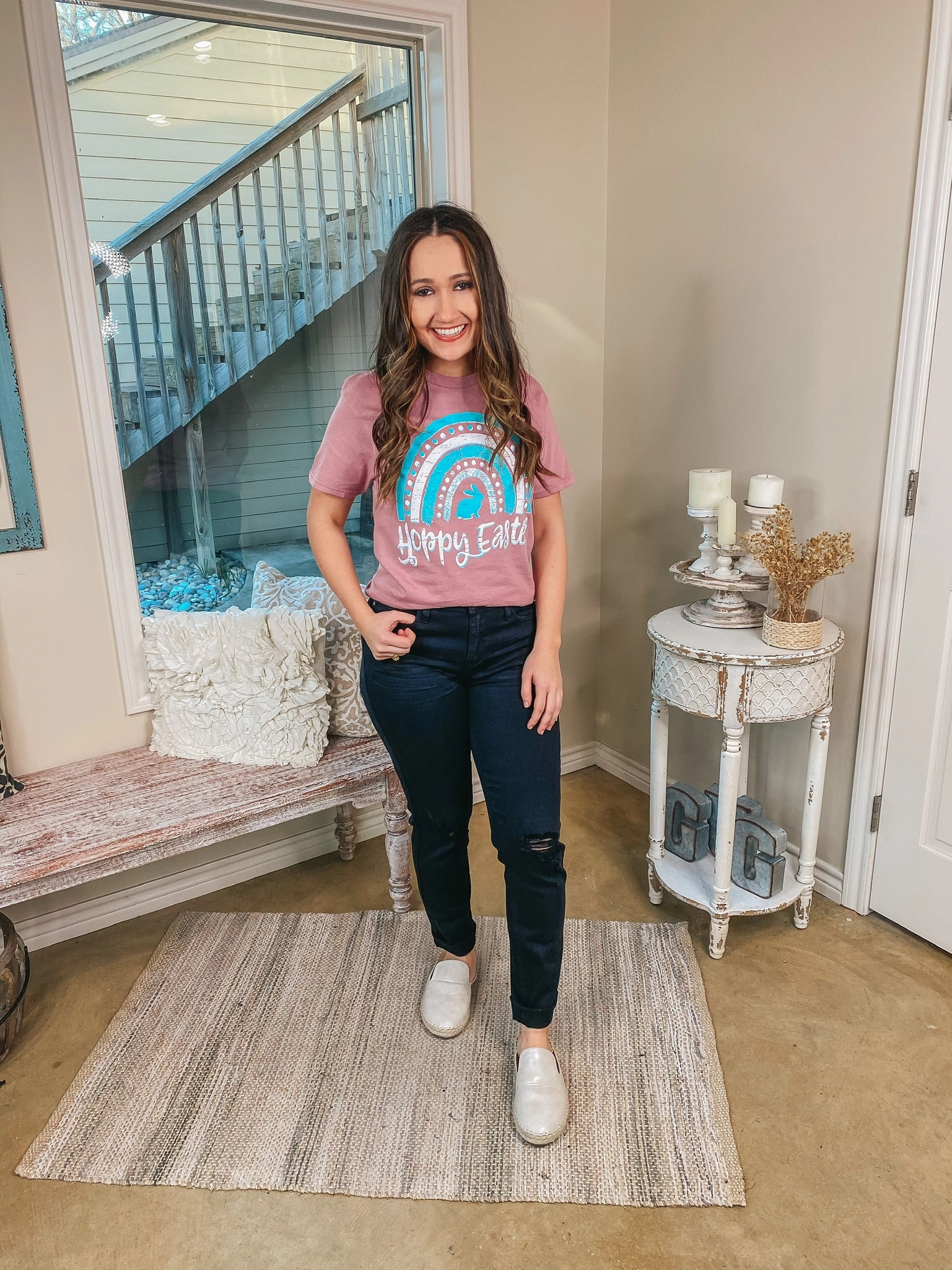 Japan Neat CoolingChannelFabric Hoppy Easter Rainbow Short Sleeve Graphic Tee in Mauve Pink