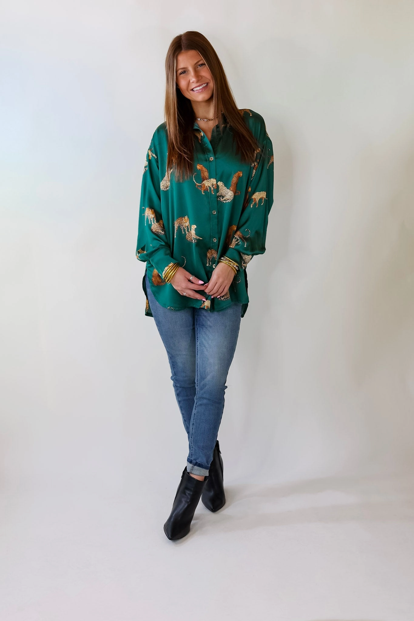 Calm Tone Tell Me Something Good Cheetah Print Long Sleeve Button Up Top in Hunter Green