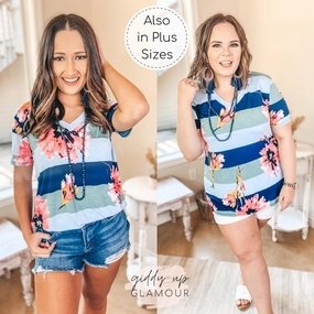 WaterRepellentCoating Last Chance Size Small | Keep Things Simple Floral Print V Neck Tee in Navy Blue and Pink