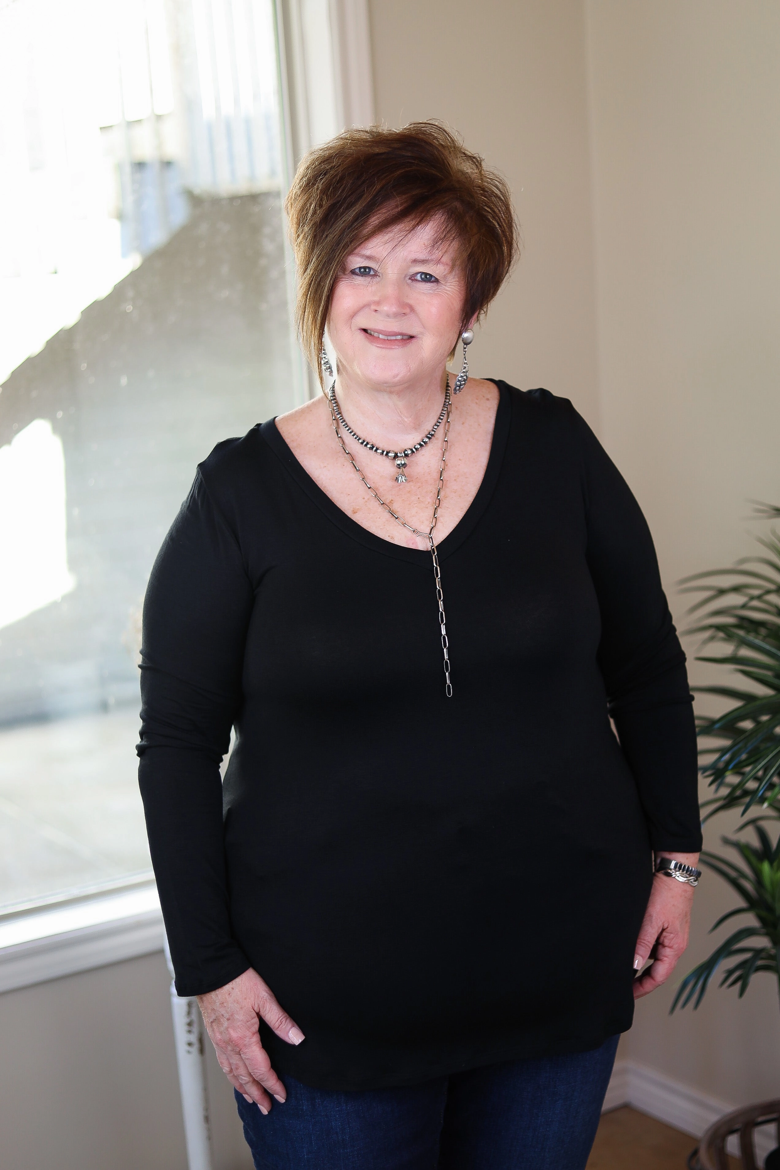 Last Chance Size 3XL | Simply The Best V Neck Long Sleeve Tee in Black Fire Core SeamlessConstruction