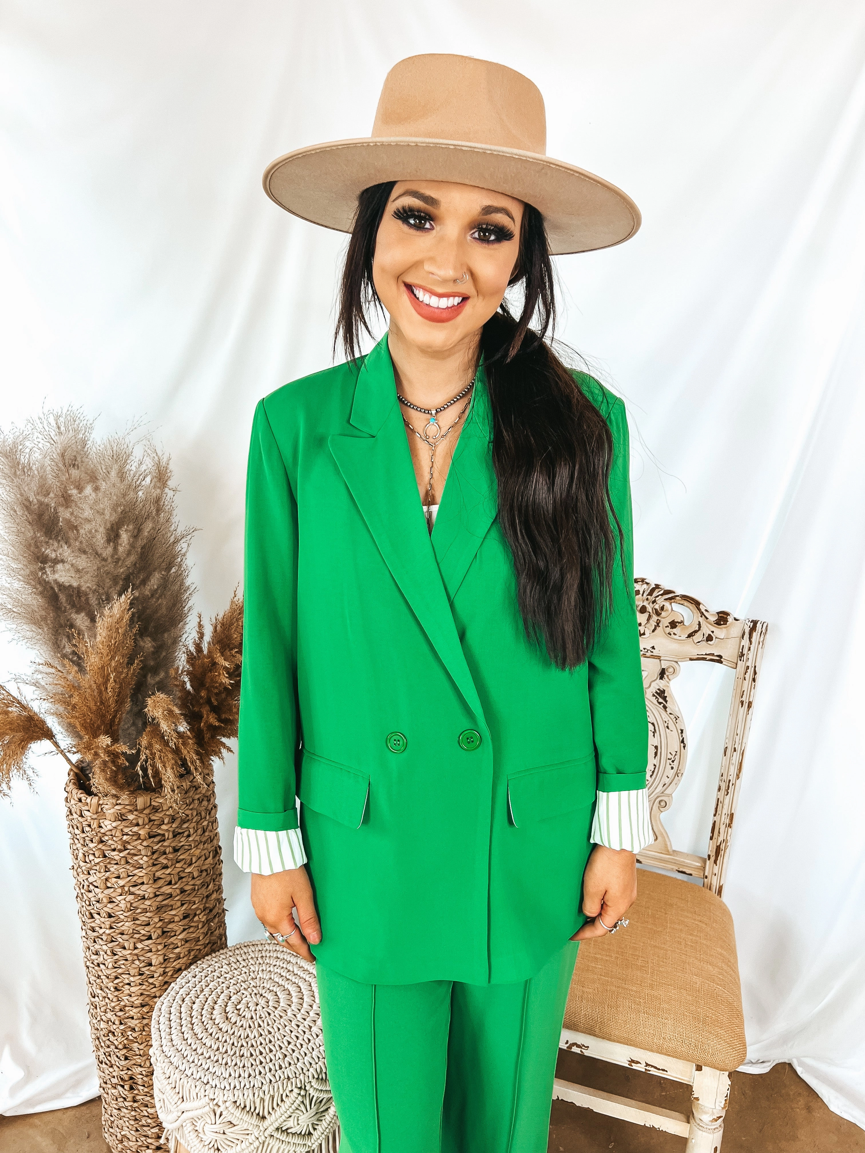 Spark Glow Lightweight insulation Bossy Business Double Button Blazer with Pockets in Green