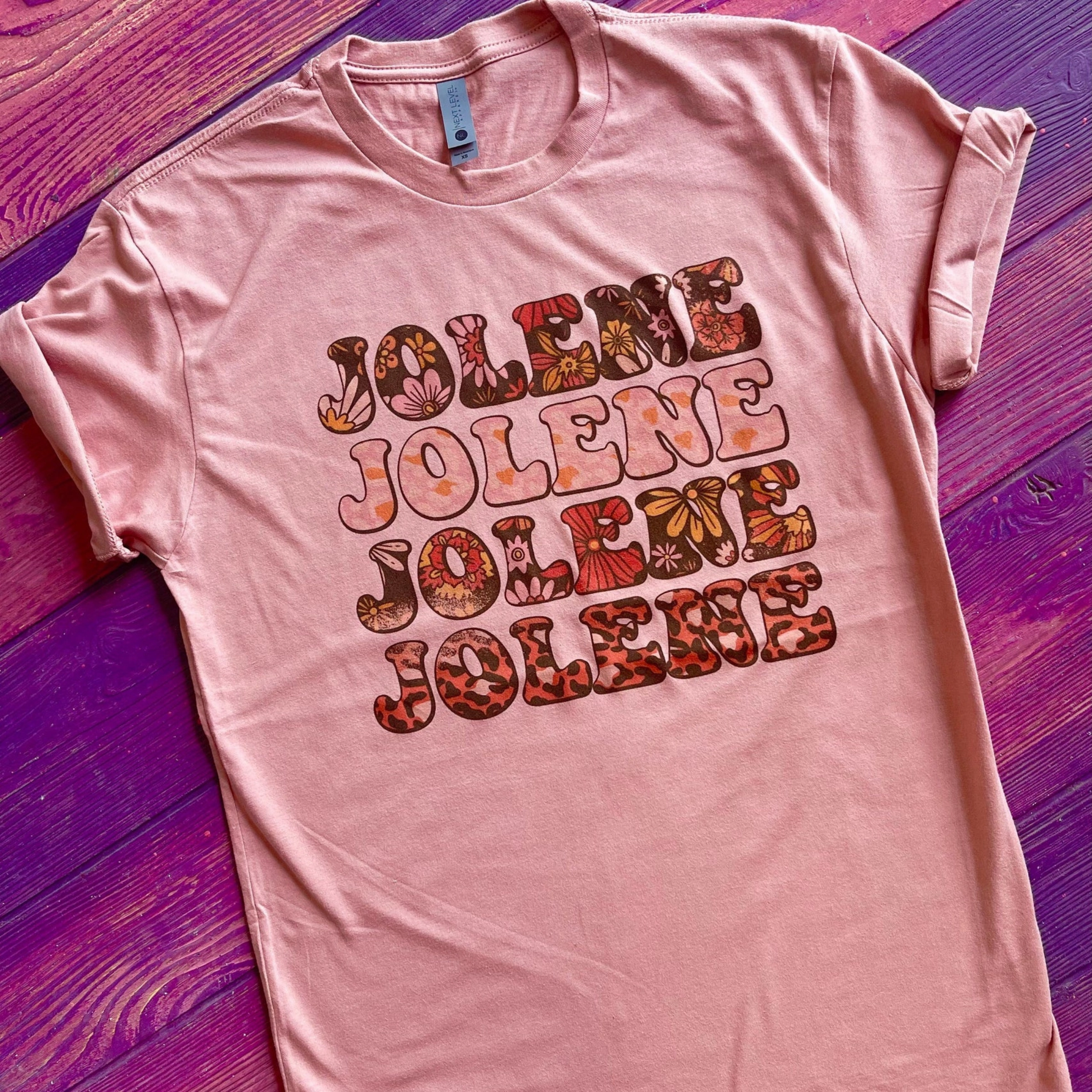 Online Exclusive | Retro Jolene Graphic Tee in Desert Rose Pink Lift Mode