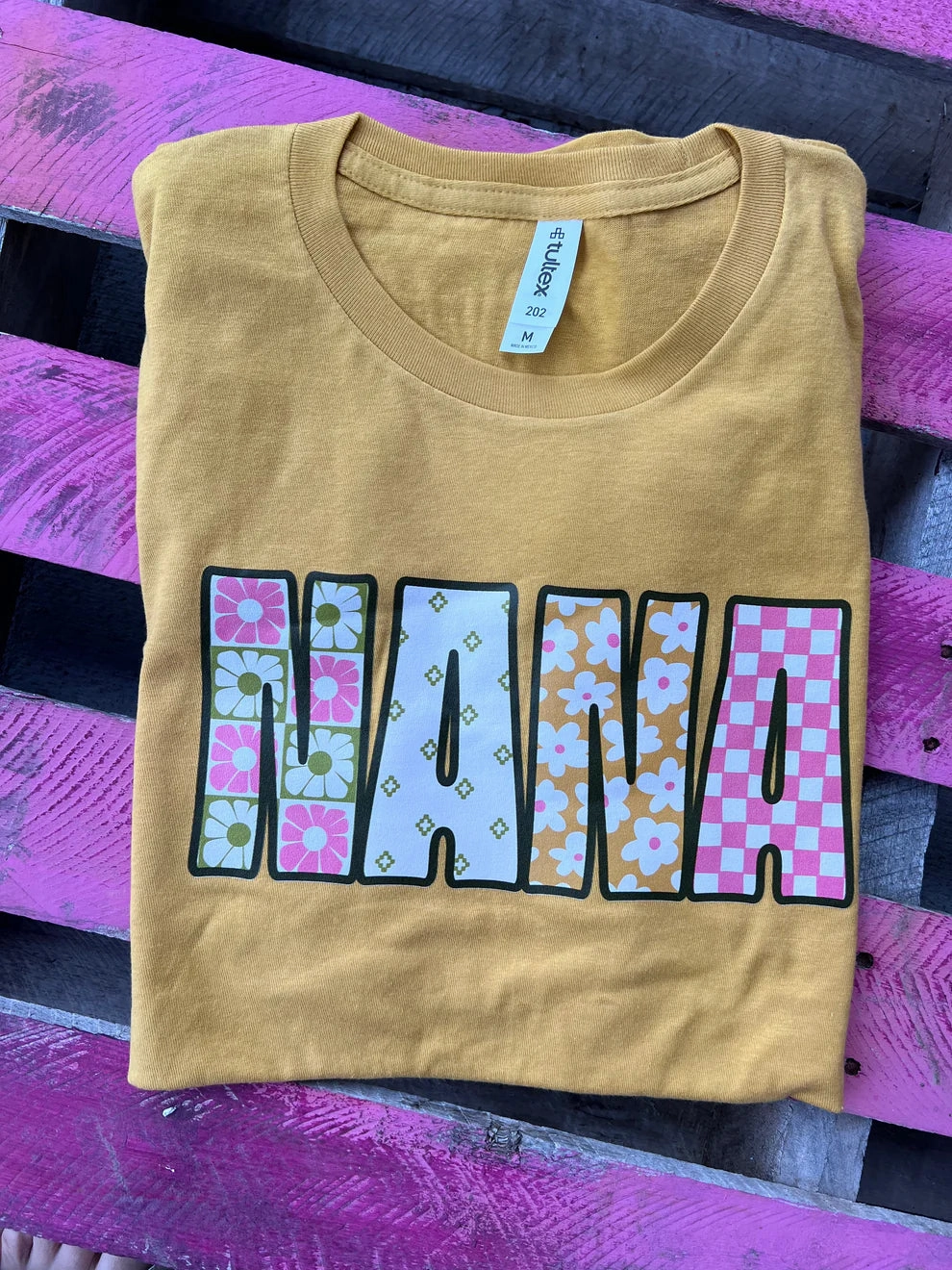Online Exclusive | Nana Short Sleeve Graphic Tee ReinforcedHems