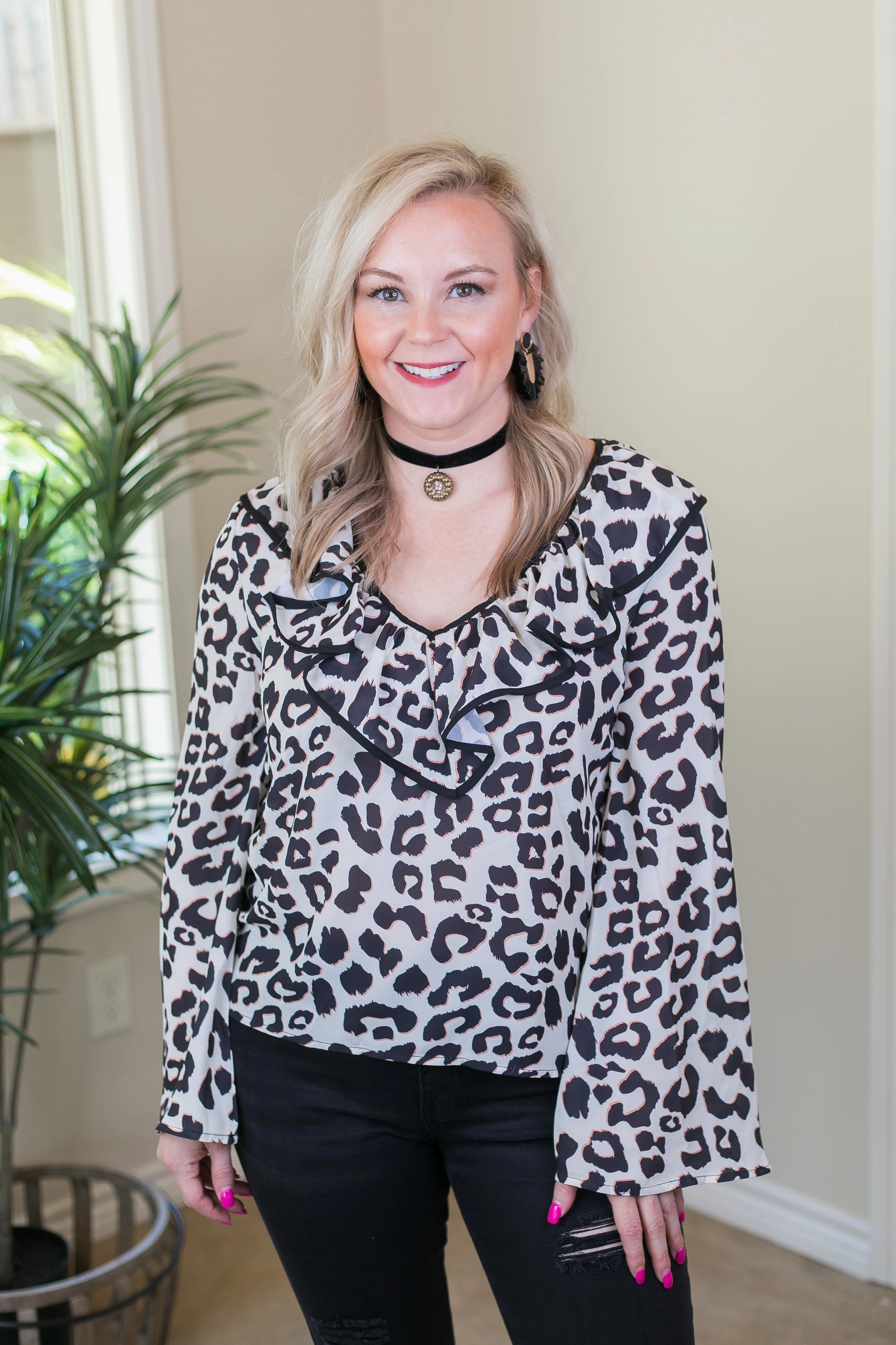 Easy Outfit Luxury Core Last Chance Size Medium | Light Me Up Leopard Top with Ruffle Collar in Ivory