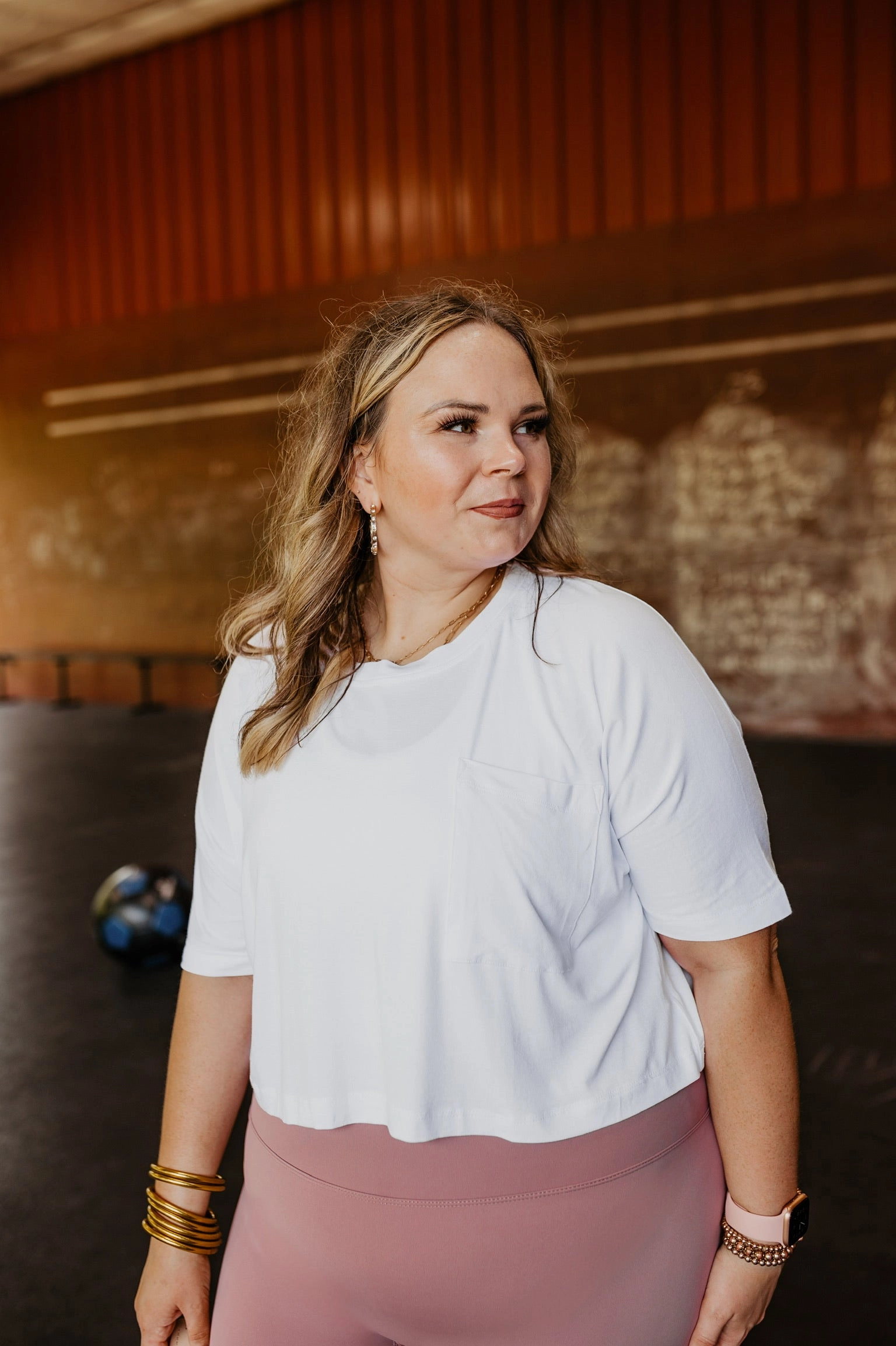 FadeResistant Dye Spark Mood Work Hard Play Hard Short Sleeve Crop Pocket Tee in Off White