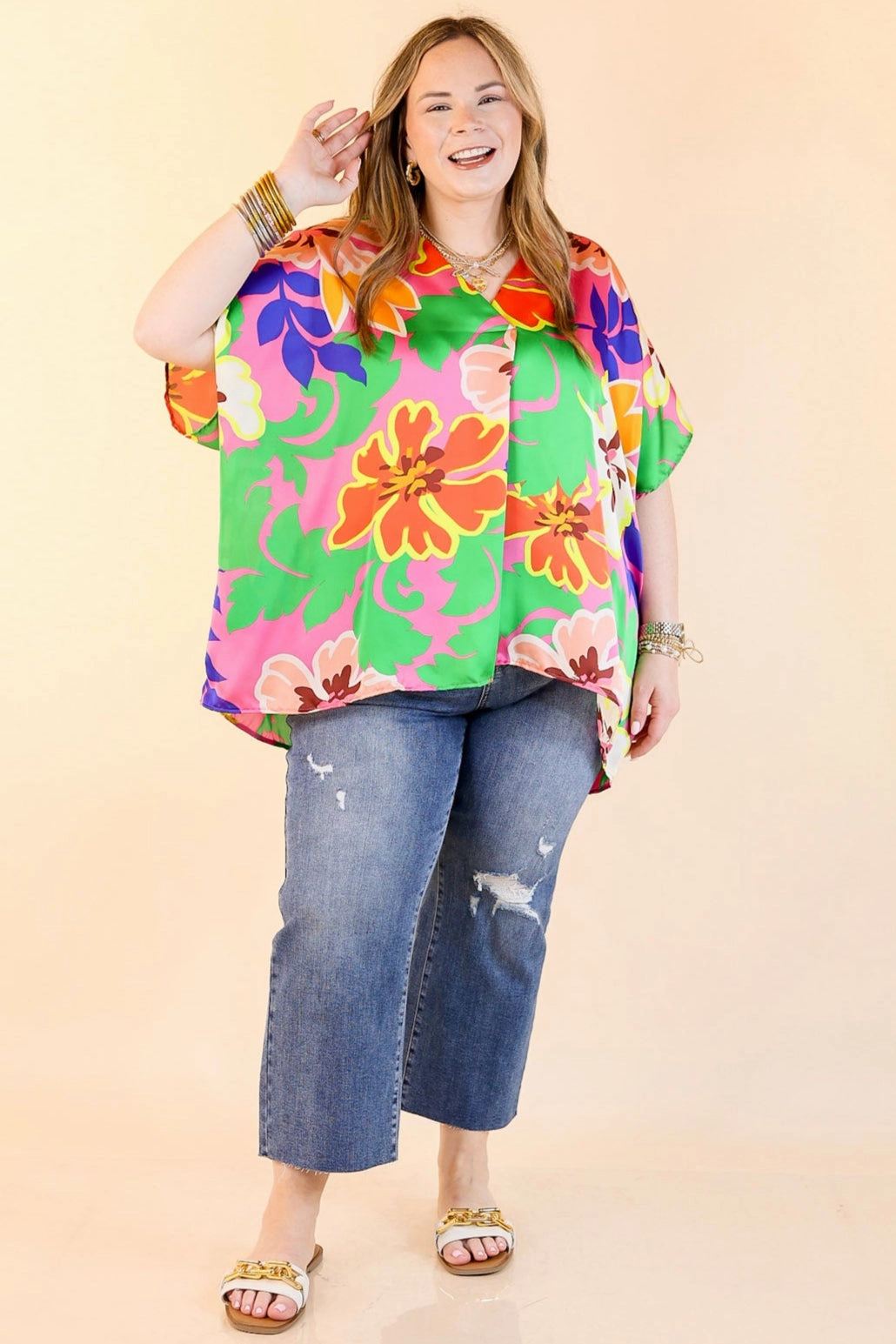 Weekend Out V Neck Placket Floral Short Sleeve Top in Pink Mix Hooded Neckline Easy Fit